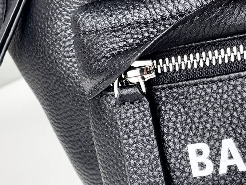Balenciaga Black shoulder bag — AAA Quality Replica