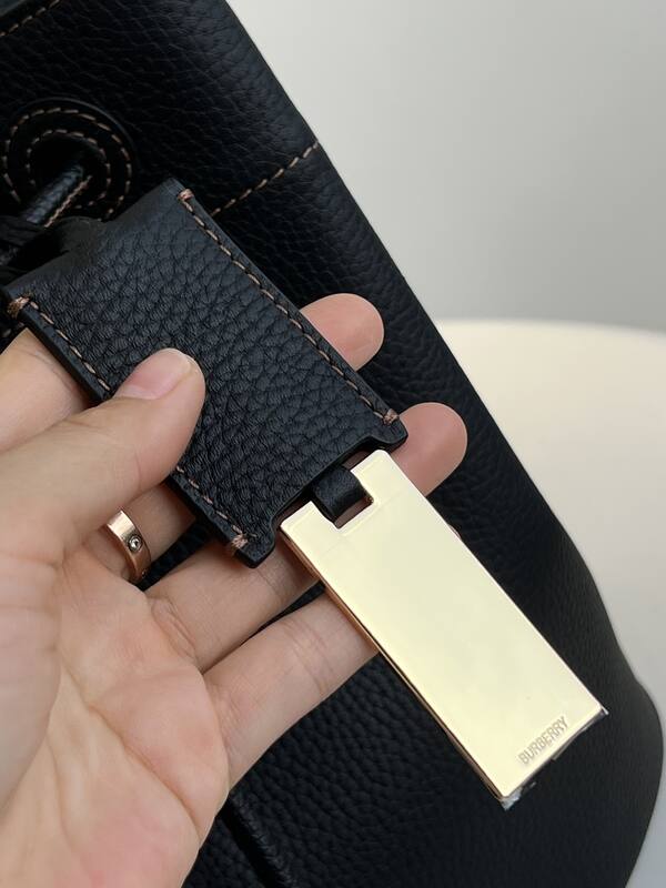 Burberry Black shoulder bag — Top Quality Replica