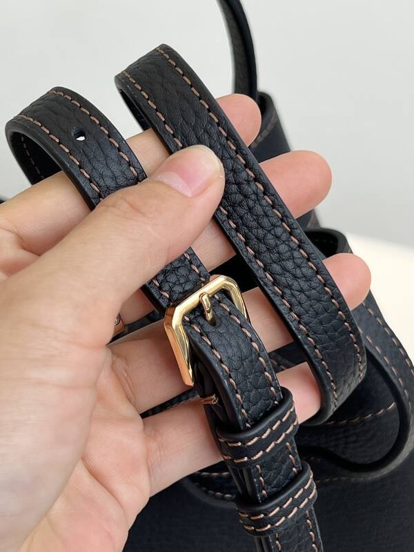Burberry Black shoulder bag — Top Quality Replica