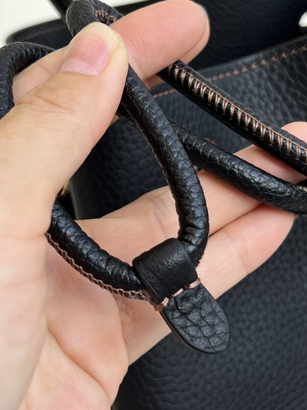 Burberry Calfskin shoulder bag — Premium Replica