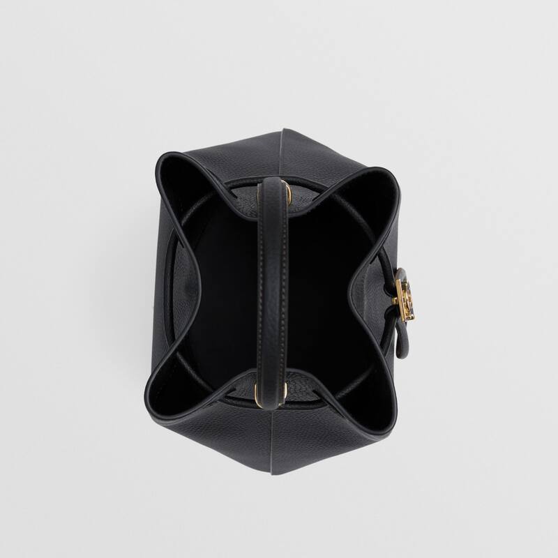 Burberry Black 25x18x10cm shoulder bag — AAA Quality Replica