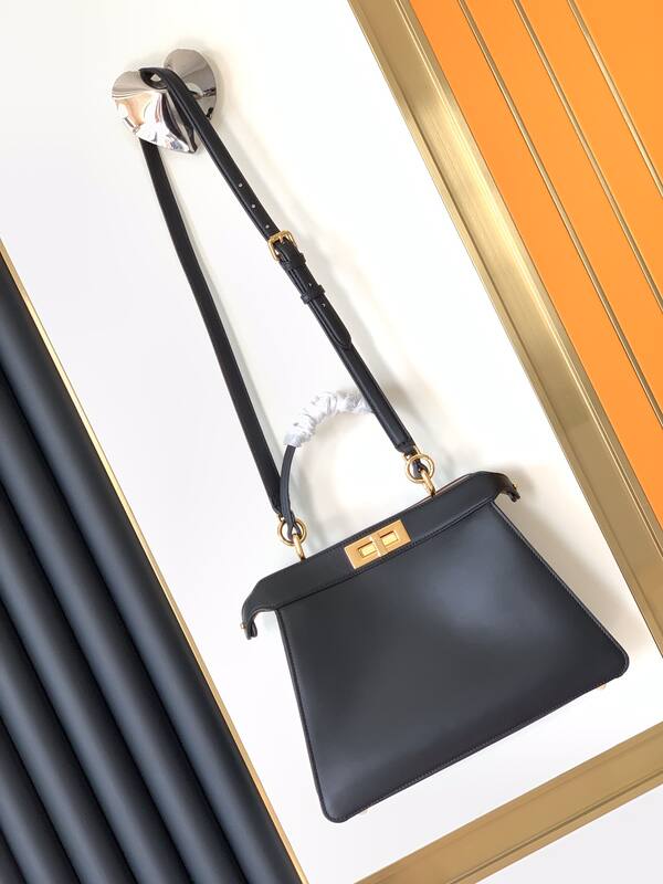Fendi Peekaboo Black 33x22x14cm shoulder bag — Premium Replica