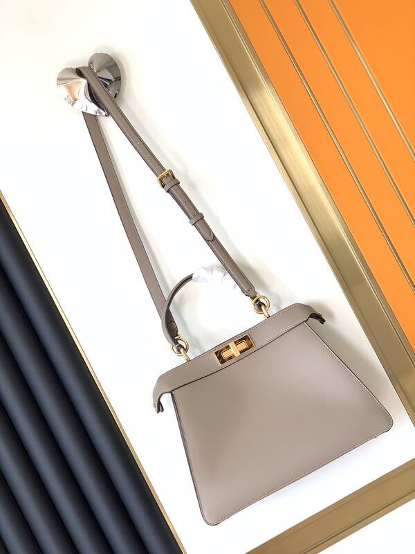 Fendi Peekaboo Beige 33x22x14cm shoulder bag — 1:1 Replica