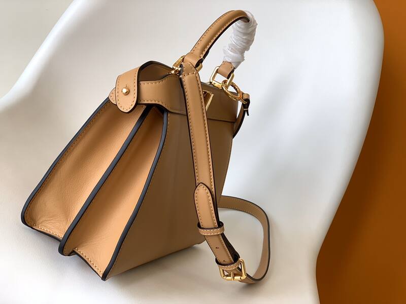 Fendi Peekaboo Beige 33x22x14cm shoulder bag — 1:1 Replica