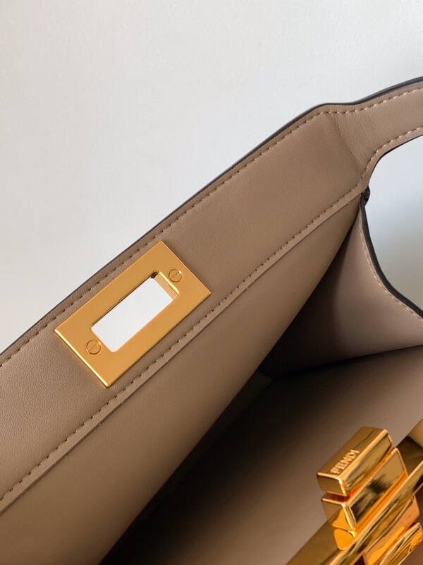 Fendi Peekaboo Black 33x22x14cm shoulder bag — Top Quality Replica