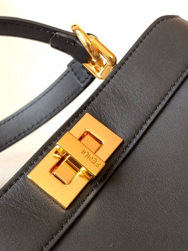 Fendi Peekaboo Black 33x22x14cm shoulder bag — Top Quality Replica