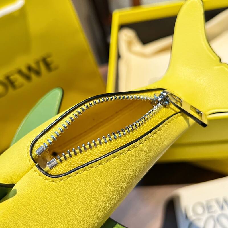 Loewe Green shoulder bag — AAA Quality Replica