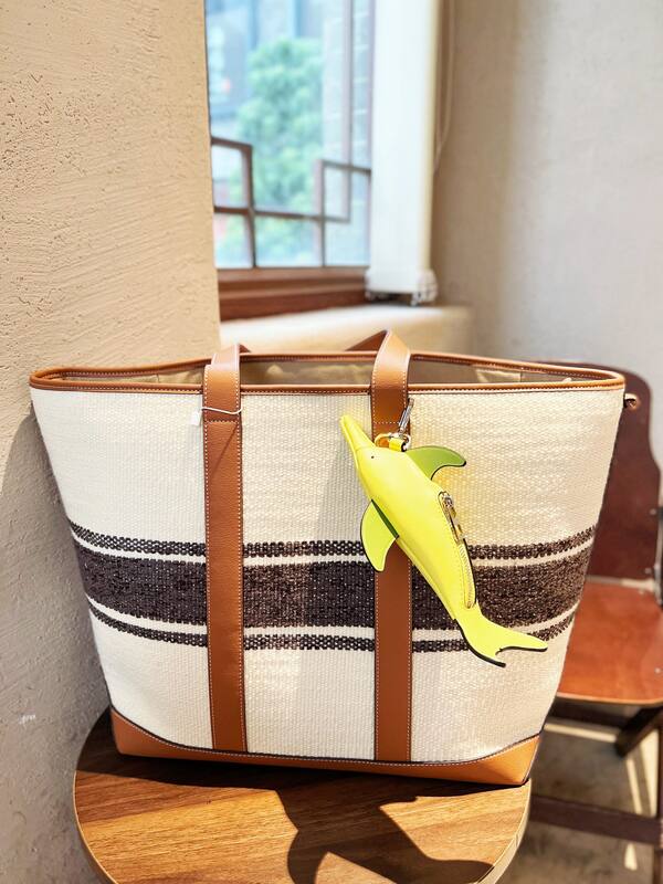 Loewe Green shoulder bag — AAA Quality Replica