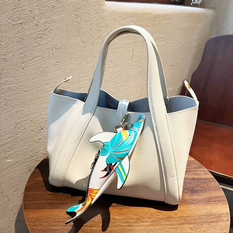 Loewe White 25x18x10cm shoulder bag — 1:1 Replica