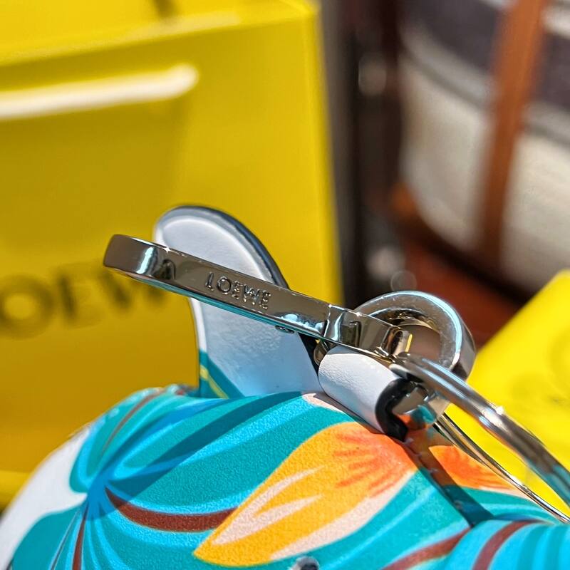 Loewe White 25x18x10cm shoulder bag — 1:1 Replica