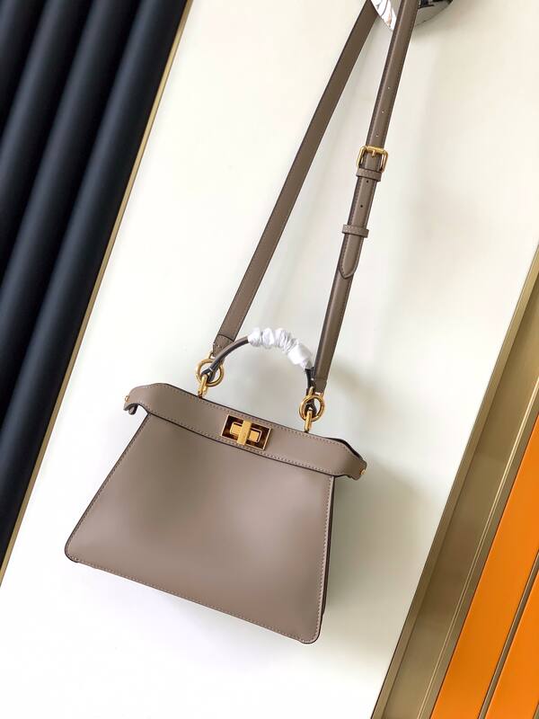 Fendi Peekaboo 33x22x14cm shoulder bag — AAA Quality Replica