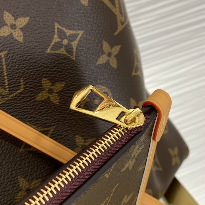 Louis Vuitton M46197 Monogram shoulder — AAA Quality Replica