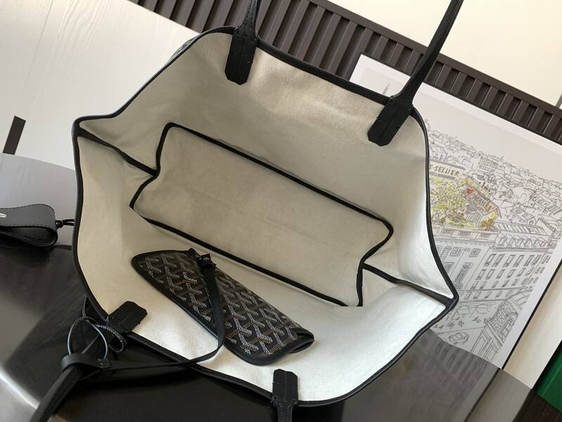 Goyard Black shoulder bag — AAA Quality Replica