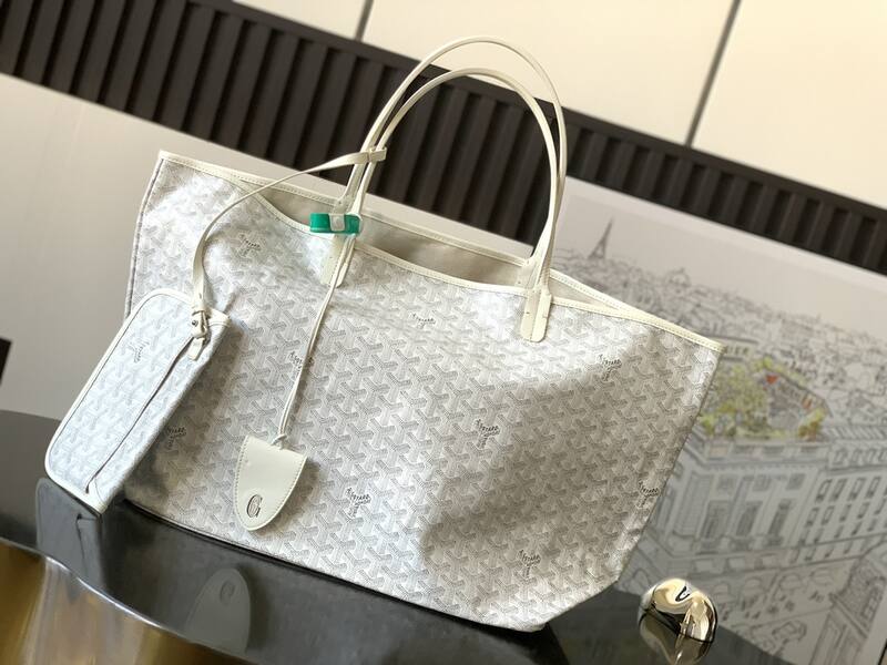 Goyard White shoulder bag — Top Quality Replica