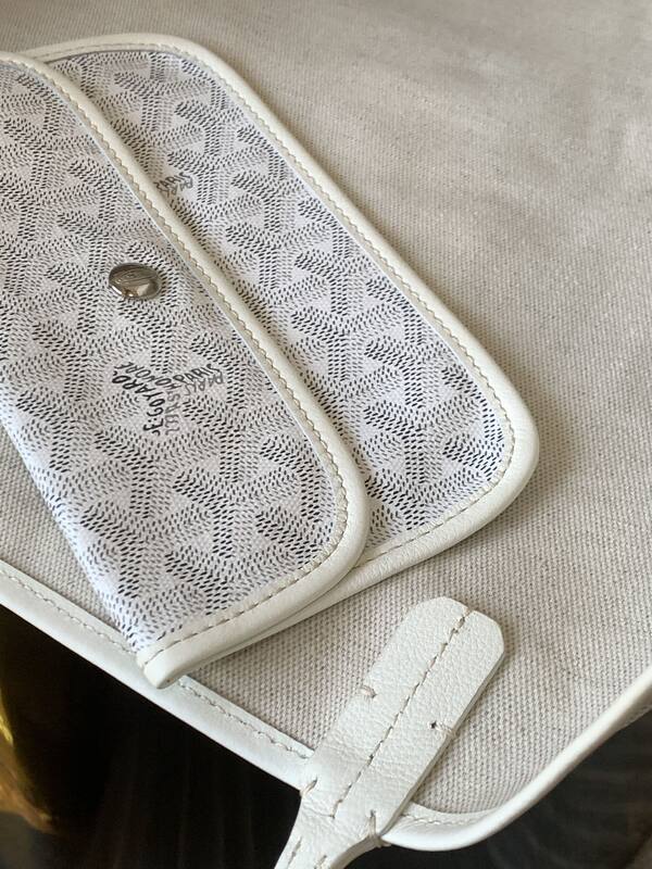 Goyard White shoulder bag — Top Quality Replica