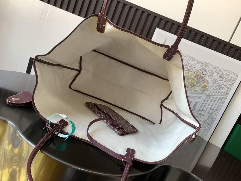 Goyard shoulder bag — AAA Quality Replica