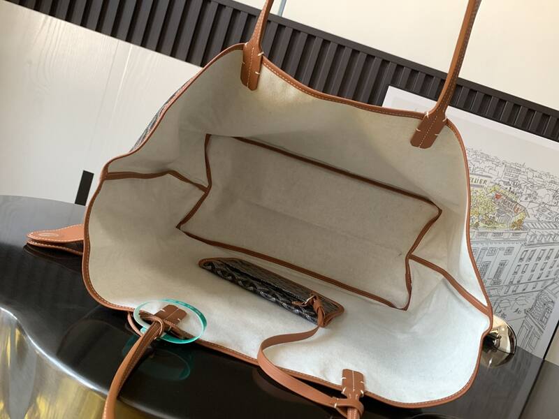 Goyard Black shoulder bag — Top Quality Replica