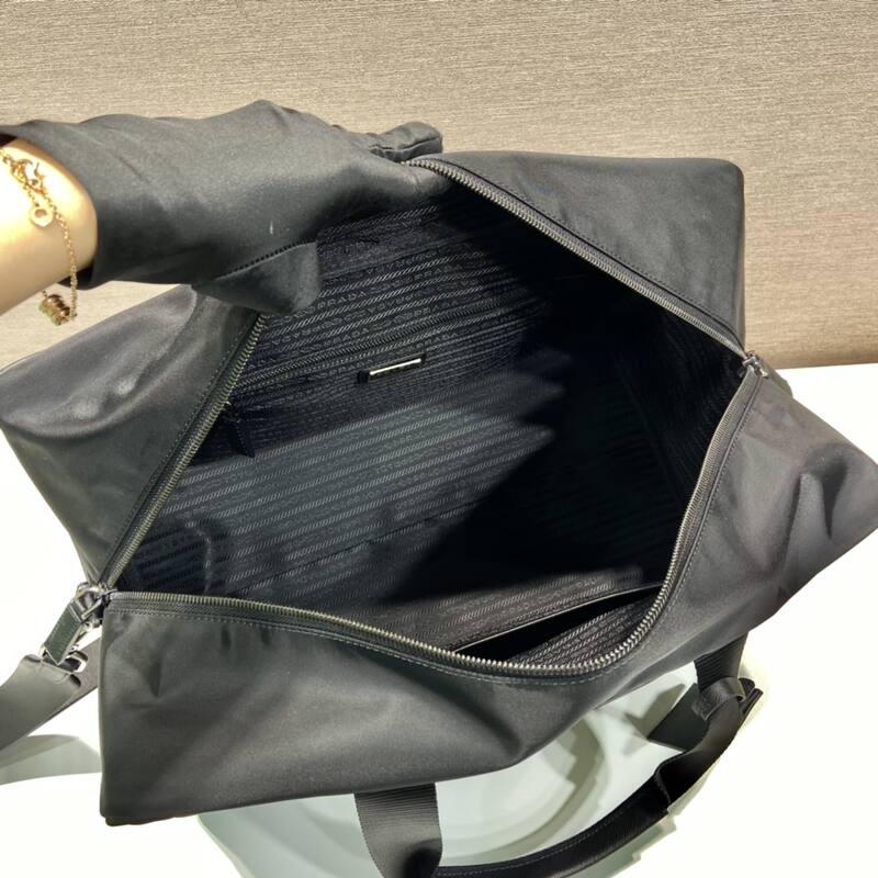 Prada Black shoulder bag — 1:1 Replica