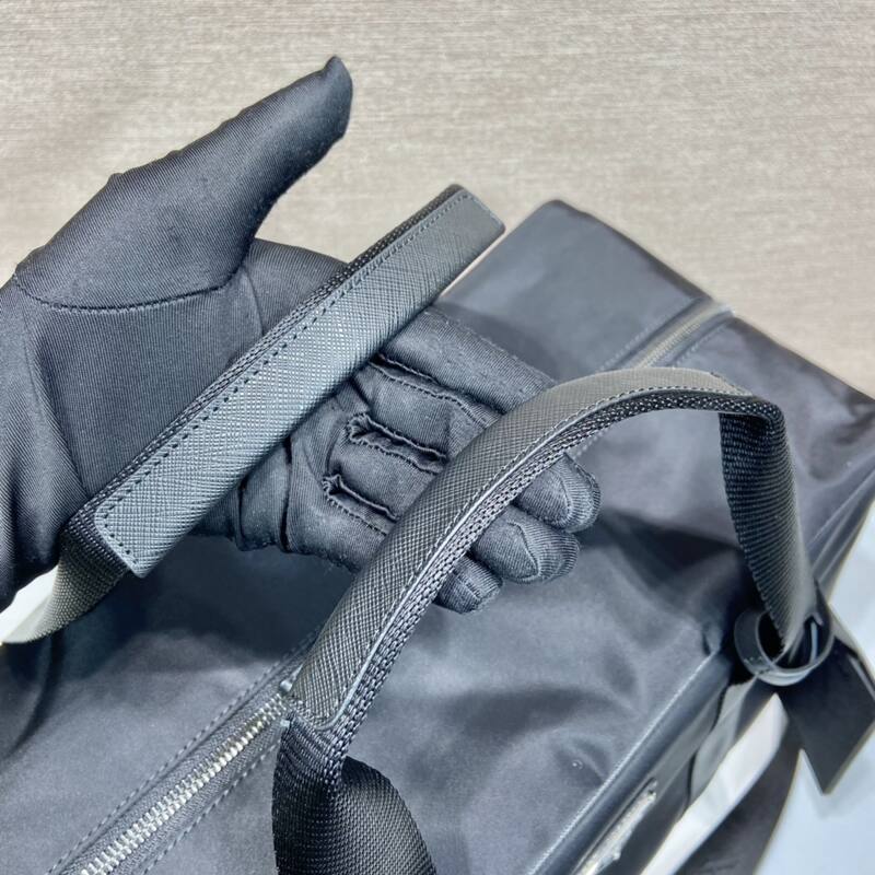Prada Black shoulder bag — 1:1 Replica