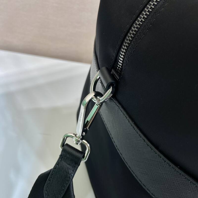 Prada Black shoulder bag — 1:1 Replica