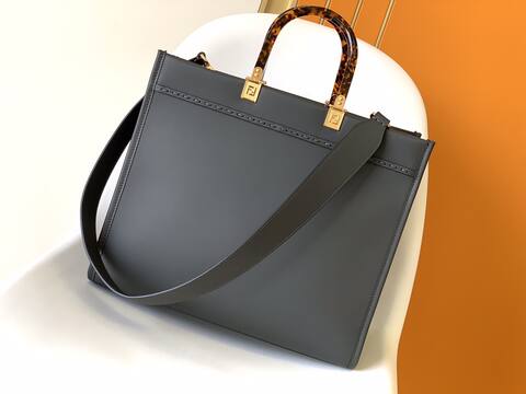 Fendi Gray 30x22x12cm shoulder bag Premium Replica