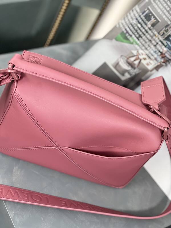 Loewe Pink 25x18x10cm shoulder bag — AAA Quality Replica