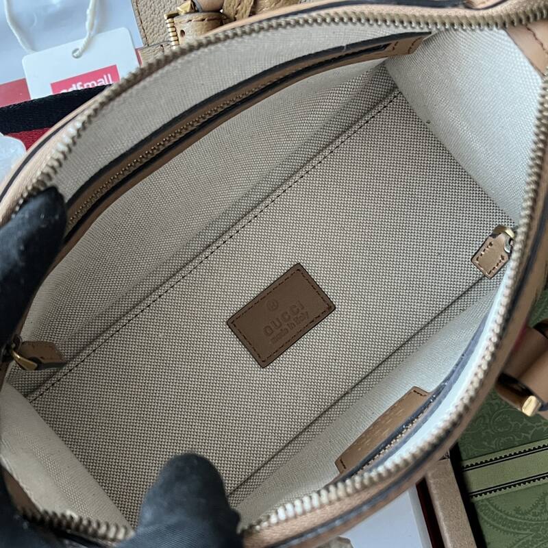 Gucci Diana Beige leather with Web stripe shoulder — Premium Replica