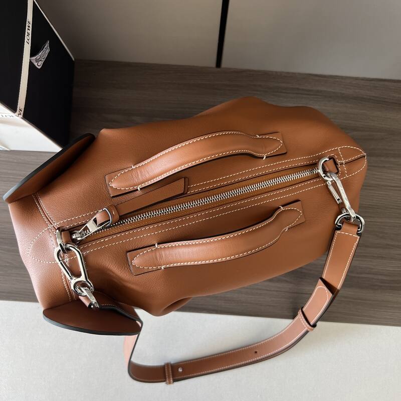 Loewe shoulder bag — Top Quality Replica