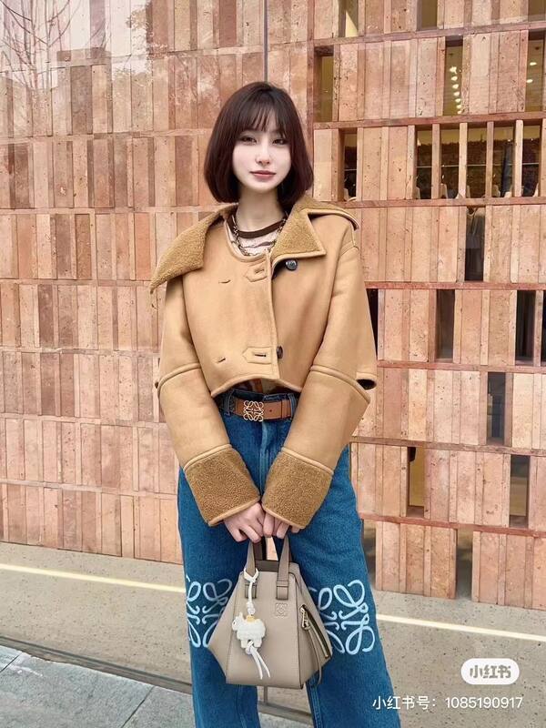 Loewe Beige 25x18x10cm shoulder bag — AAA Quality Replica