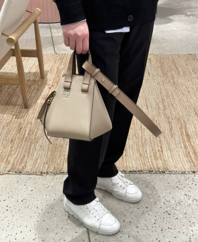 Loewe Beige 25x18x10cm shoulder bag — Top Quality Replica