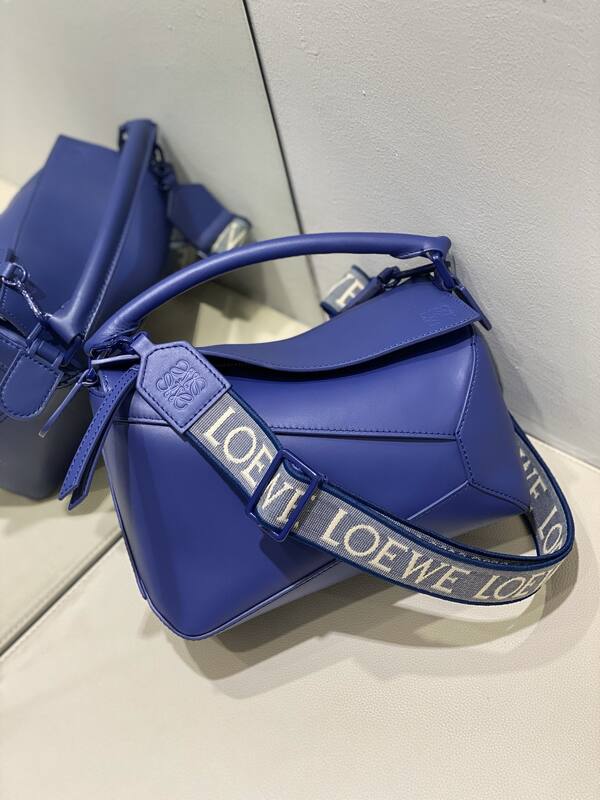 Loewe Blue 25x18x10cm shoulder bag — Premium Replica