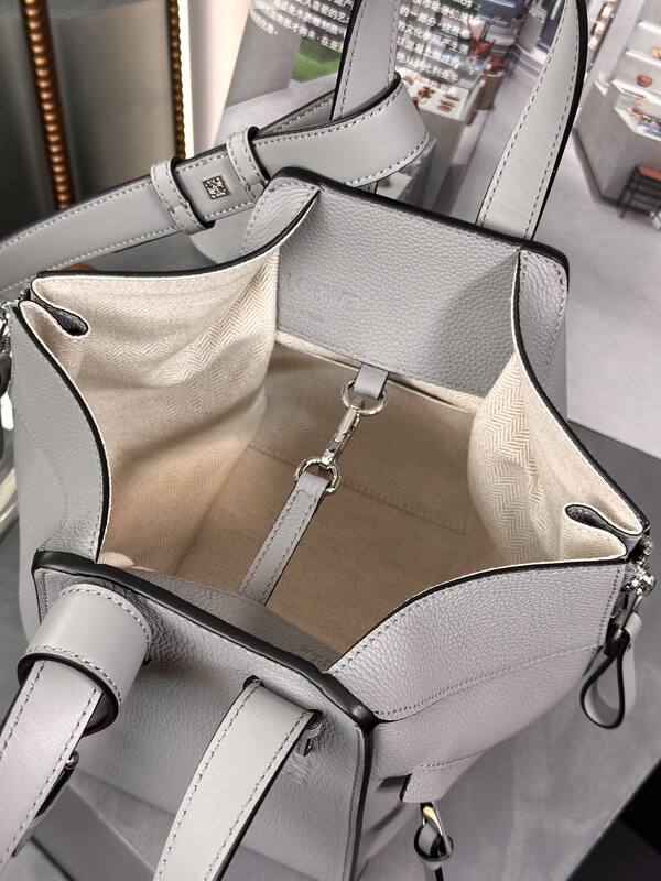 Loewe Gray 25x18x10cm shoulder bag — AAA Quality Replica