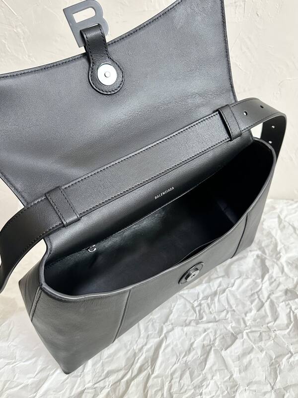 Balenciaga Black shoulder bag — 1:1 Replica