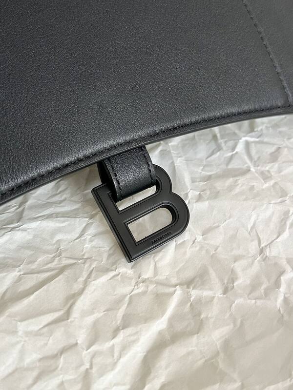 Balenciaga Black shoulder bag — 1:1 Replica
