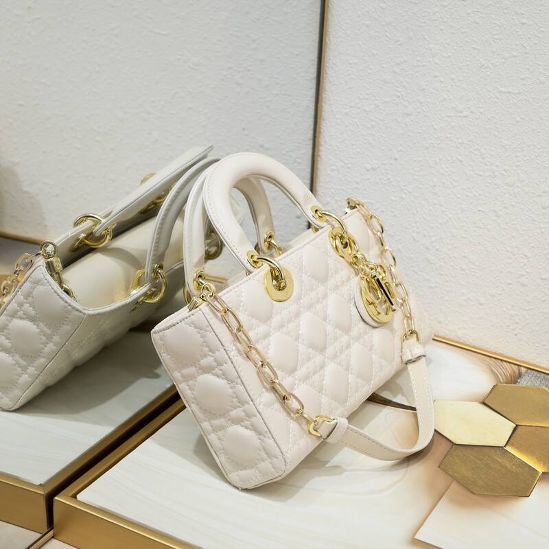 Dior Lady D-Joy White 26 6 shoulder — Premium Replica