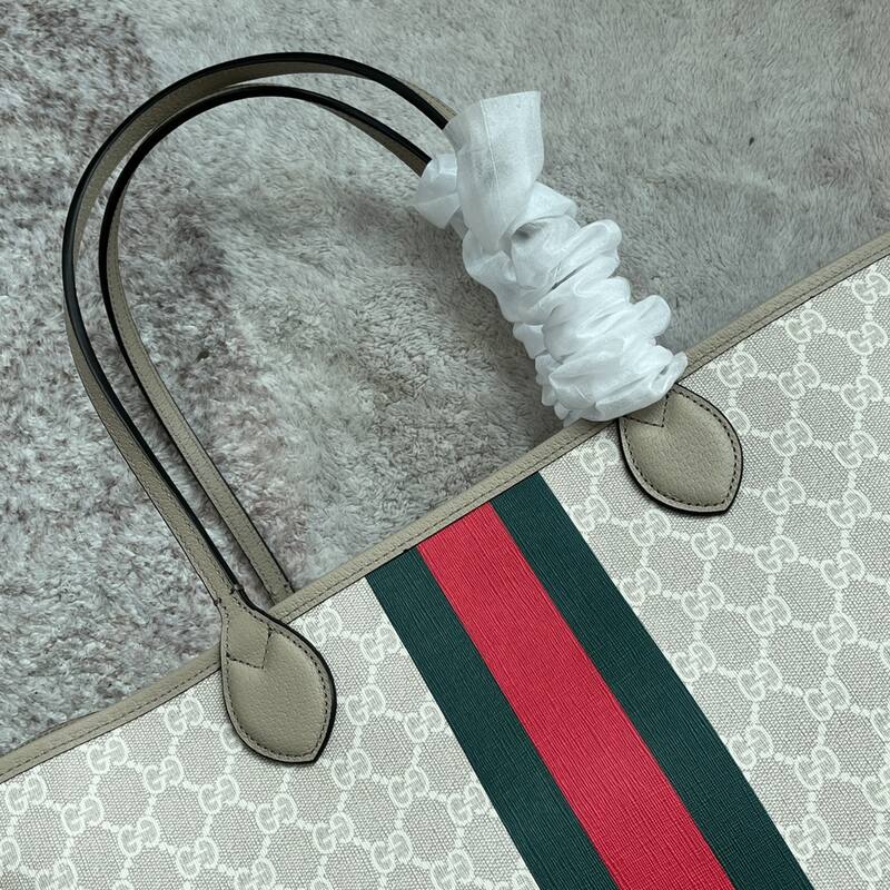 Gucci Beige GG Supreme with green and red Web tote — Premium Replica