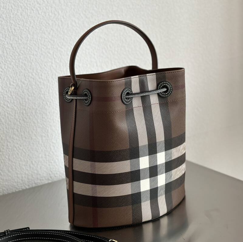 Burberry Brown 25x18x10cm shoulder bag — AAA Quality Replica