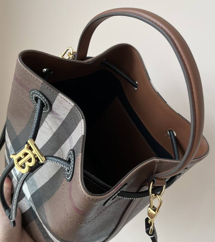 Burberry Brown 25x18x10cm shoulder bag — 1:1 Replica