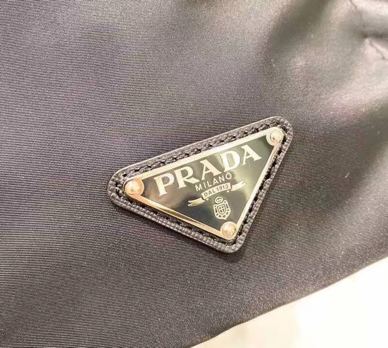 Prada Black shoulder bag — AAA Quality Replica