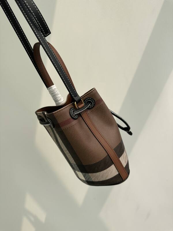 Burberry Brown shoulder bag — Premium Replica