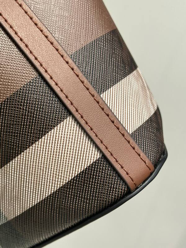 Burberry Calfskin shoulder bag — Premium Replica