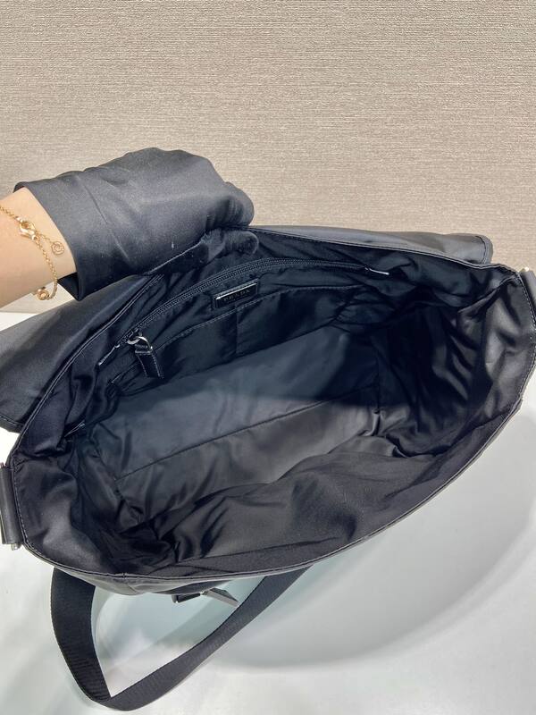 Prada Black shoulder bag — 1:1 Replica