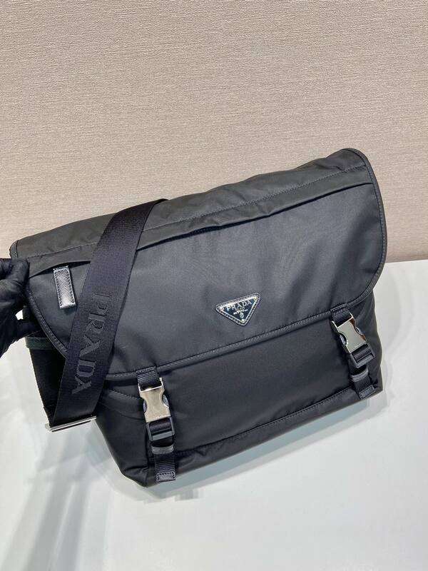 Prada Black shoulder bag — 1:1 Replica
