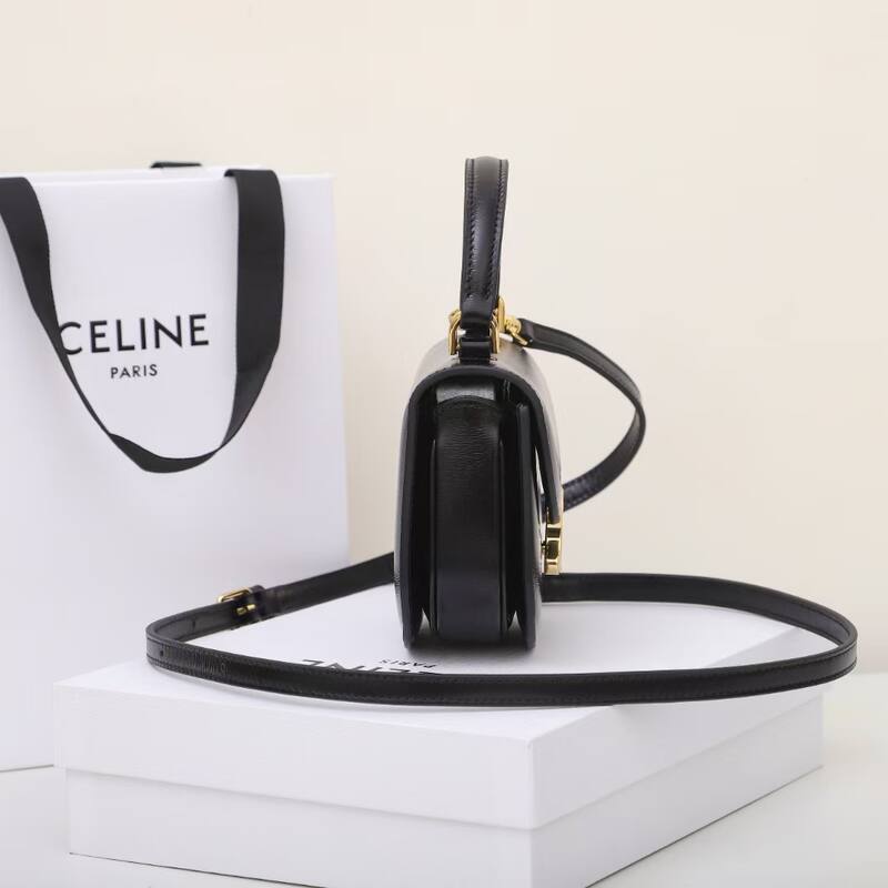 Celine Triomphe shoulder bag — Premium Replica