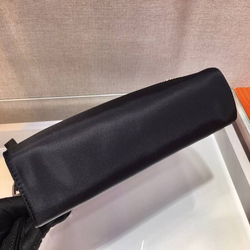 Prada Black shoulder bag — Top Quality Replica