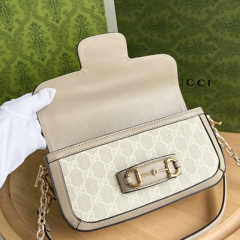 Gucci Beige White GG Supreme crossbody — AAA Quality Replica
