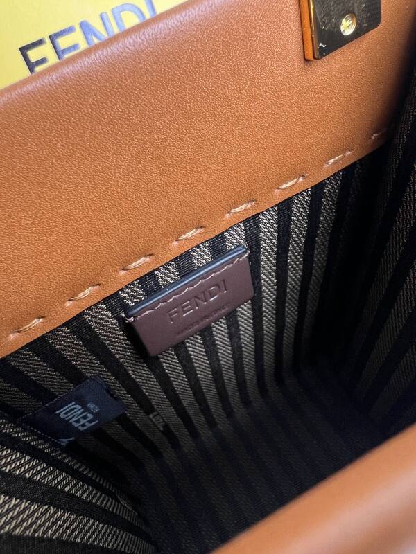Fendi shoulder bag — AAA Quality Replica