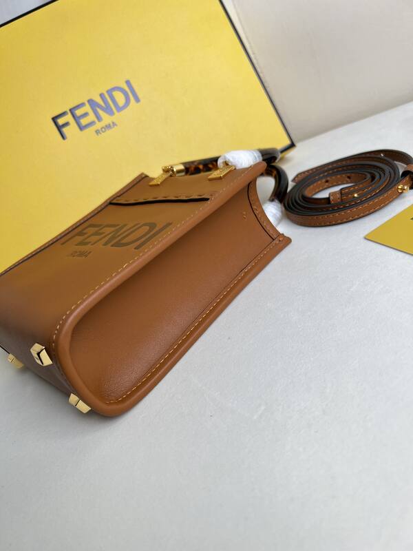 Fendi shoulder bag — AAA Quality Replica