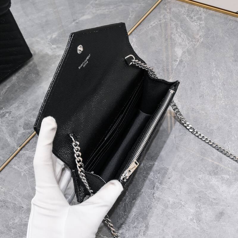 Saint Laurent Monogram Envelope Black 20 17 crossbody — AAA Quality Replica
