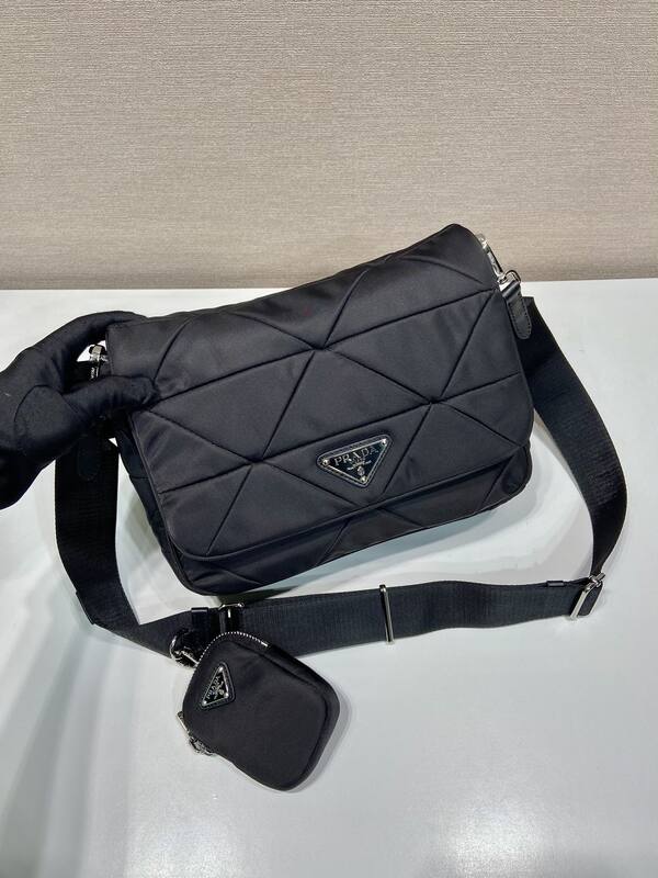 Prada Black 30x22x12cm shoulder bag — Top Quality Replica